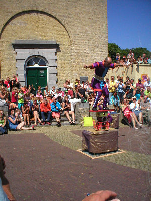 17 juni 2006 - Oerol Terschelling - Japanse Circus trukjes